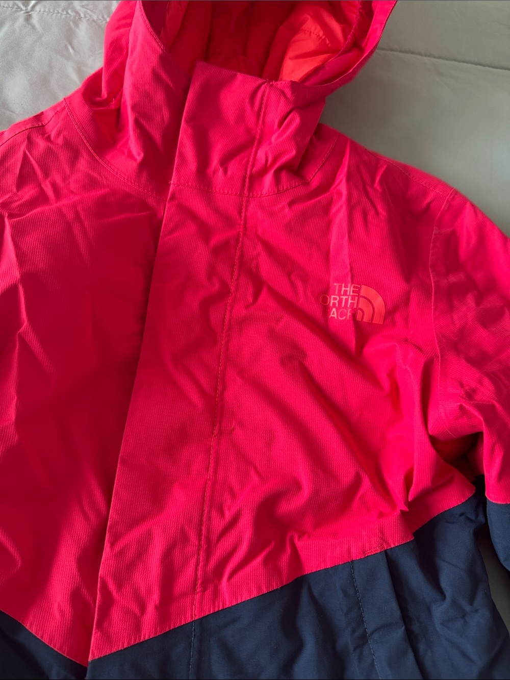 The North Face Girls Hyvent Ski Snowboard - Size XS- 6 - Picture 2 of 12